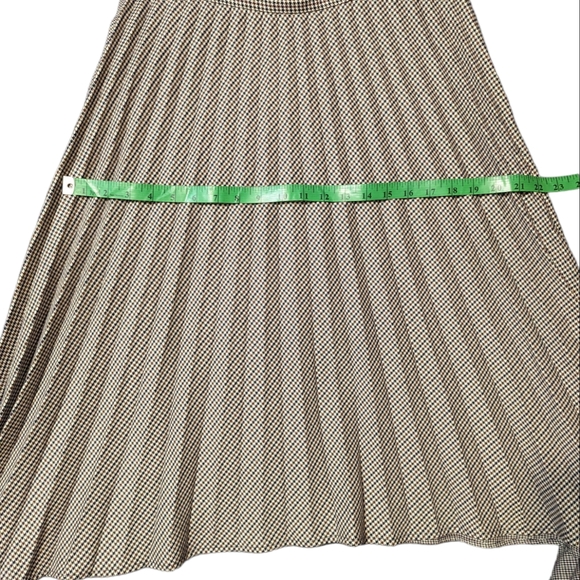DKNY Pleated Houndstooth Skirt - Picture 5 of 7